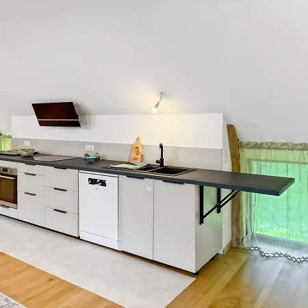 Holiday home La Grange Des Copains Du Cantal 6 Pers *