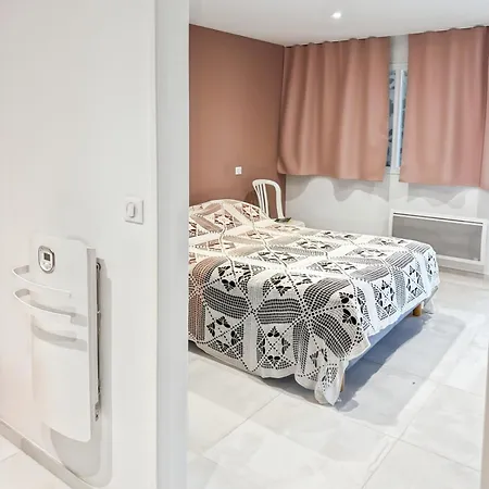 La Grange Des Copains Du Cantal 6 Pers