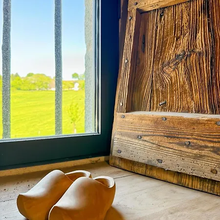 La Grange Des Copains Du Cantal 6 Pers *