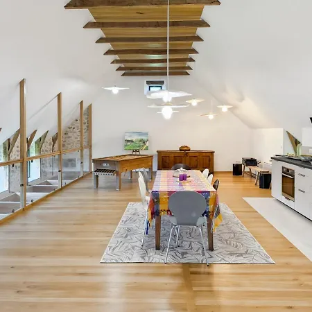 La Grange Des Copains Du Cantal 6 Pers