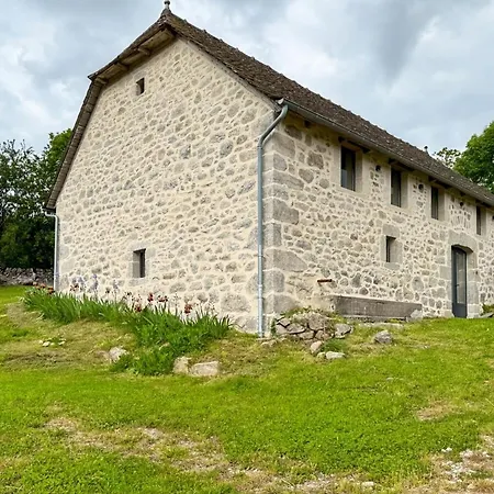 Holiday home La Grange Des Copains Du Cantal 6 Pers Ladinhac