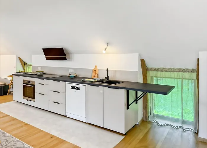 Holiday home La Grange Des Copains Du Cantal 6 Pers *