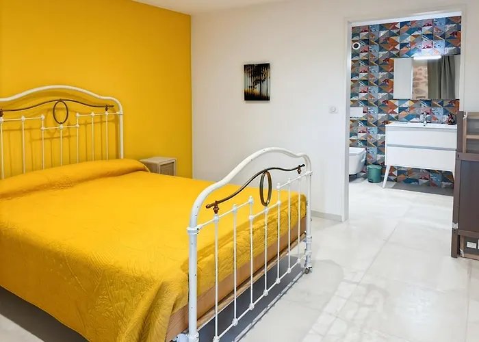 Holiday home La Grange Des Copains Du Cantal 6 Pers Ladinhac